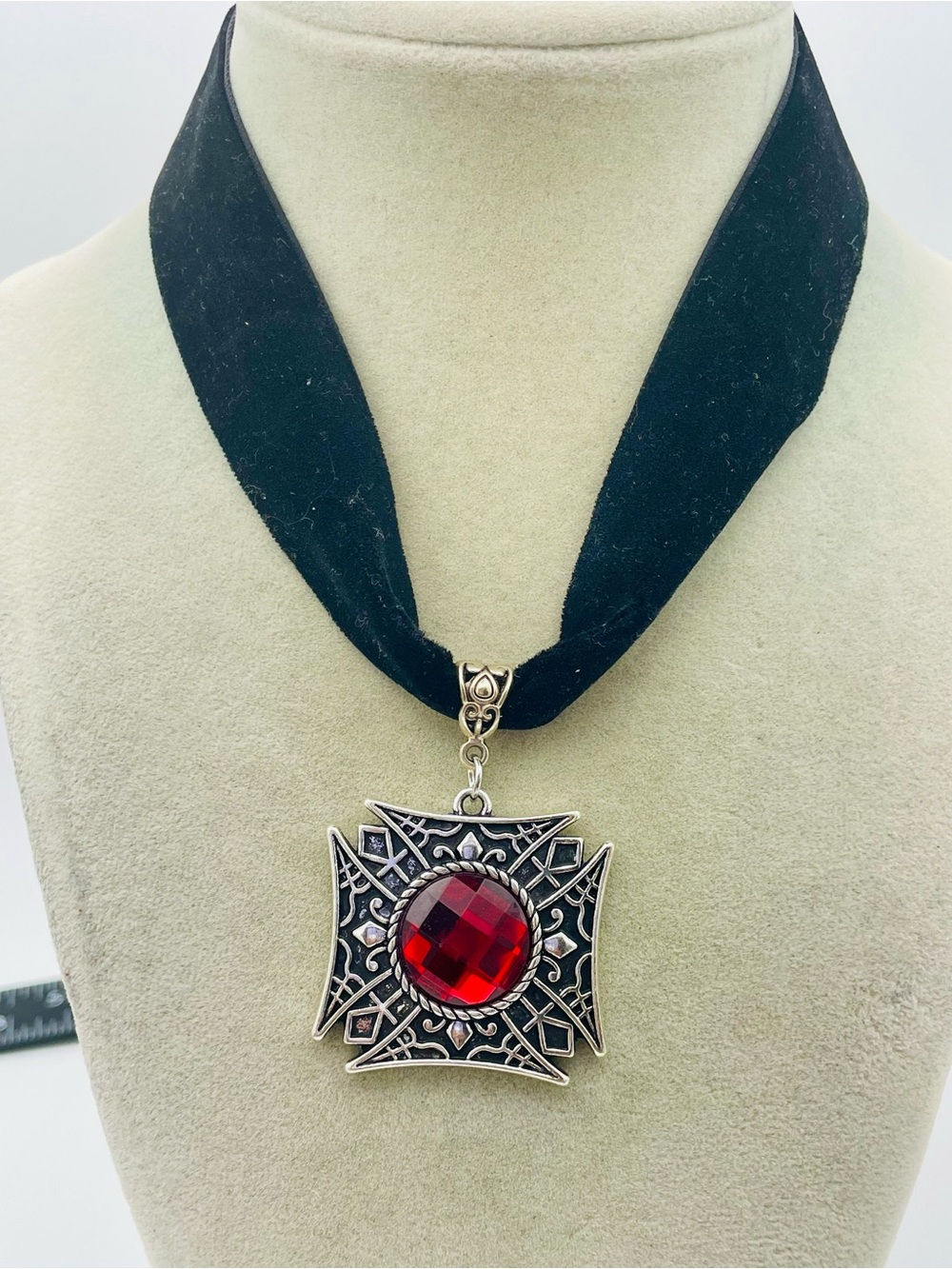 Vintage-Inspired Black Velvet Choker Necklace with Red Gem Silver Pendant. 15 in